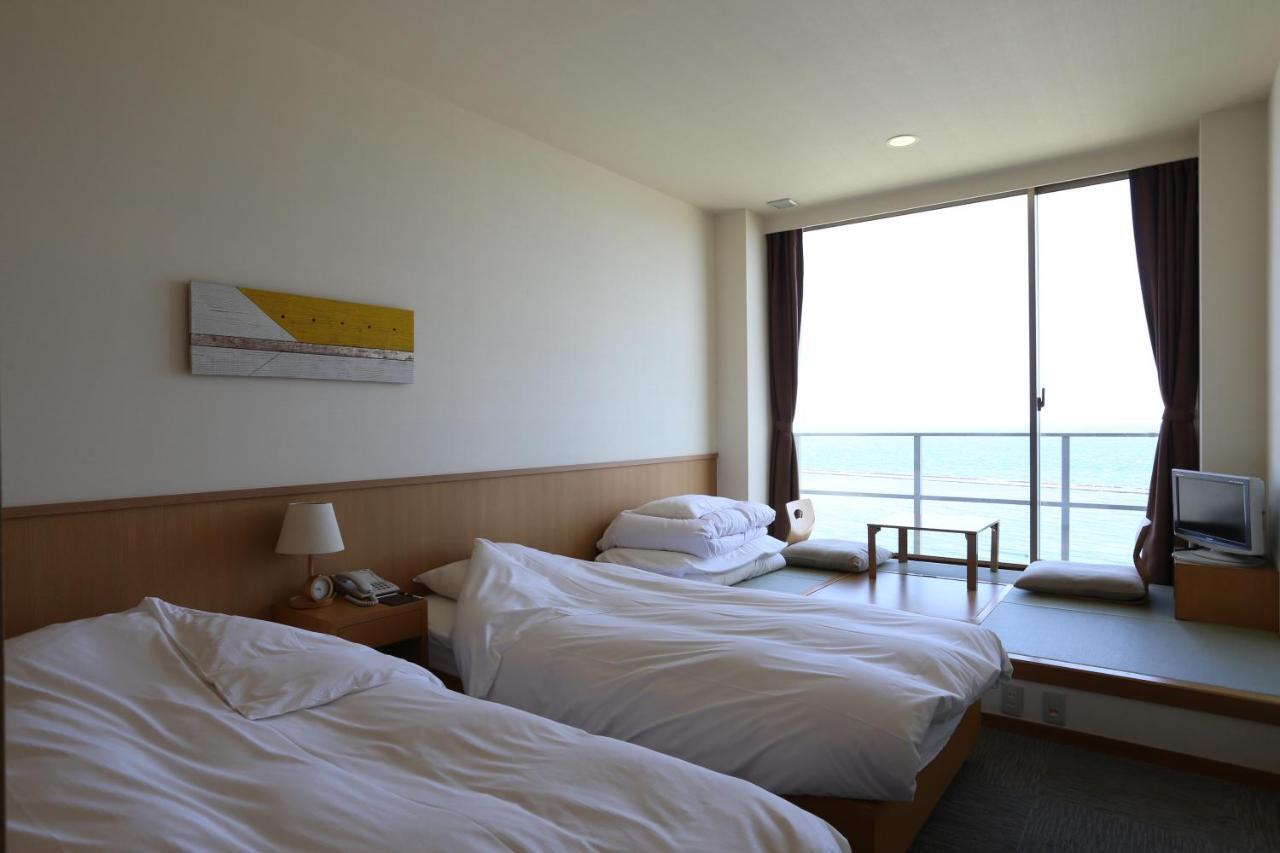 Bayside Square Kaike Hotel Йонаго Экстерьер фото